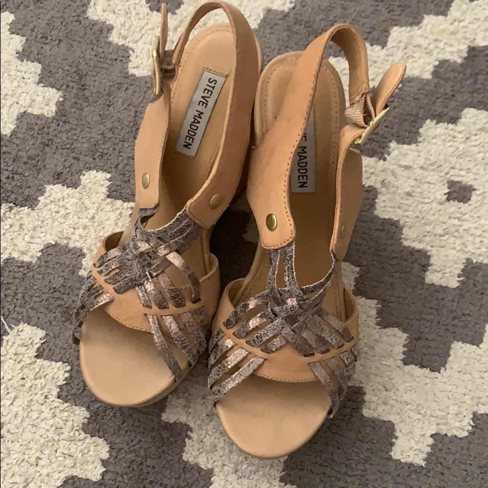 Taupe/metallic Steve Madden wedges size 9
